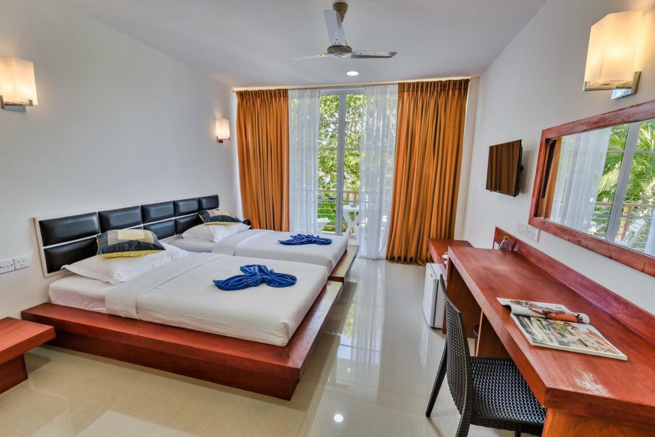 Athiri Beach Maldives Dhigurah  Exterior foto